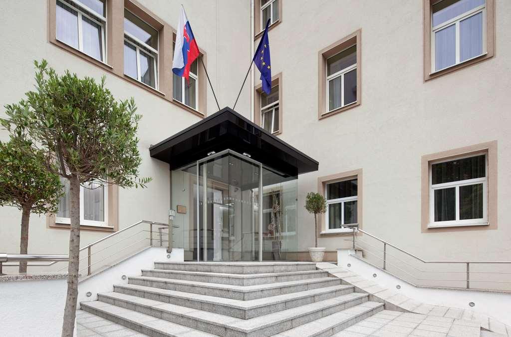 Mamaison Residence Sulekova Bratislava Exteriör bild